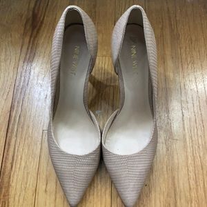 Nine West Cream Pumps